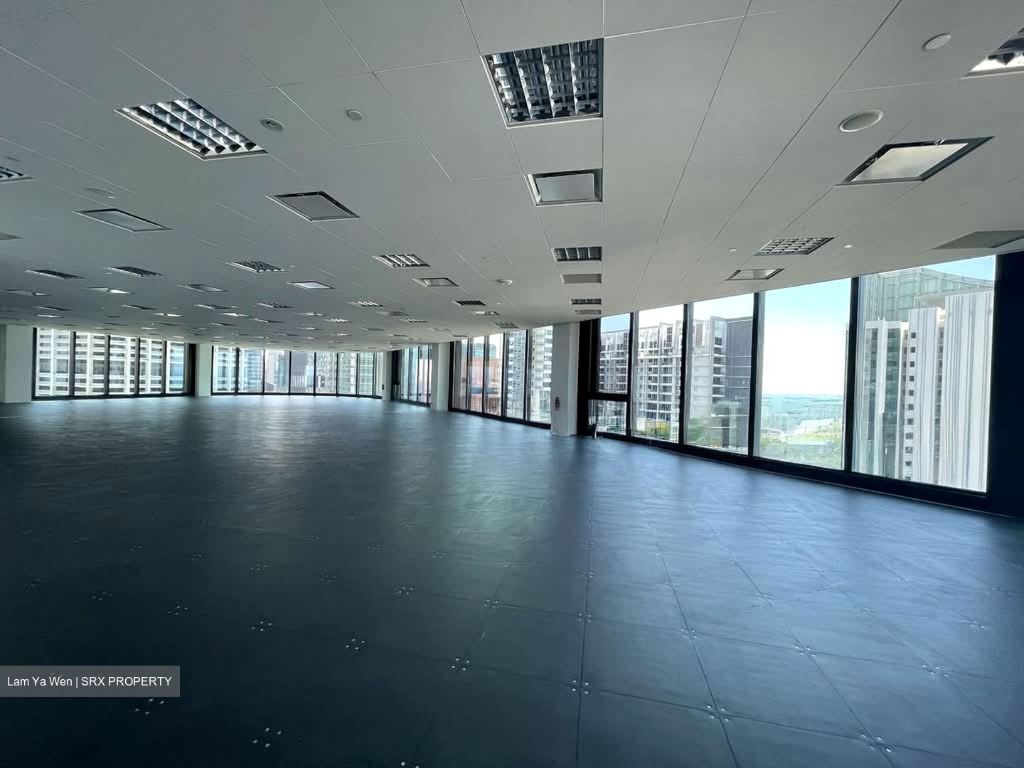 Hub Synergy Point (D2), Office #534075791